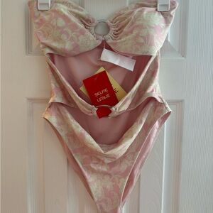 Selfie Leslie Blush and Cream Floral Swimsuit